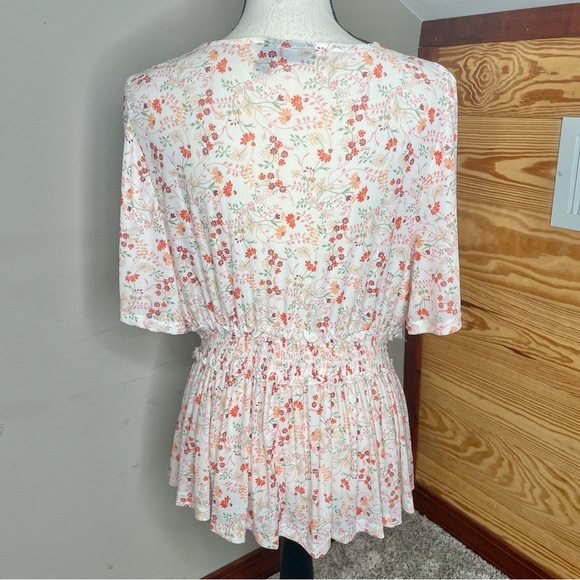 Torrid Mesh White Floral Smocked Waist Flutter Sleeve V-Neck Top 0 Large L - Picture 3 of 10